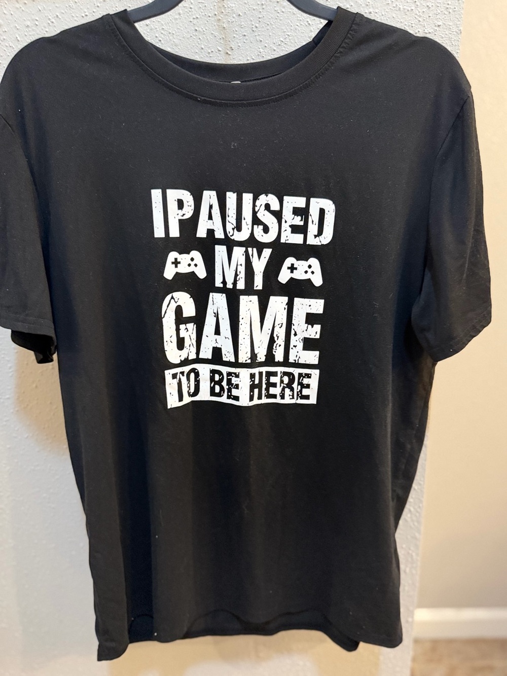 Gaming Graphic Tee - Black "I Paused My Game to Be Here"